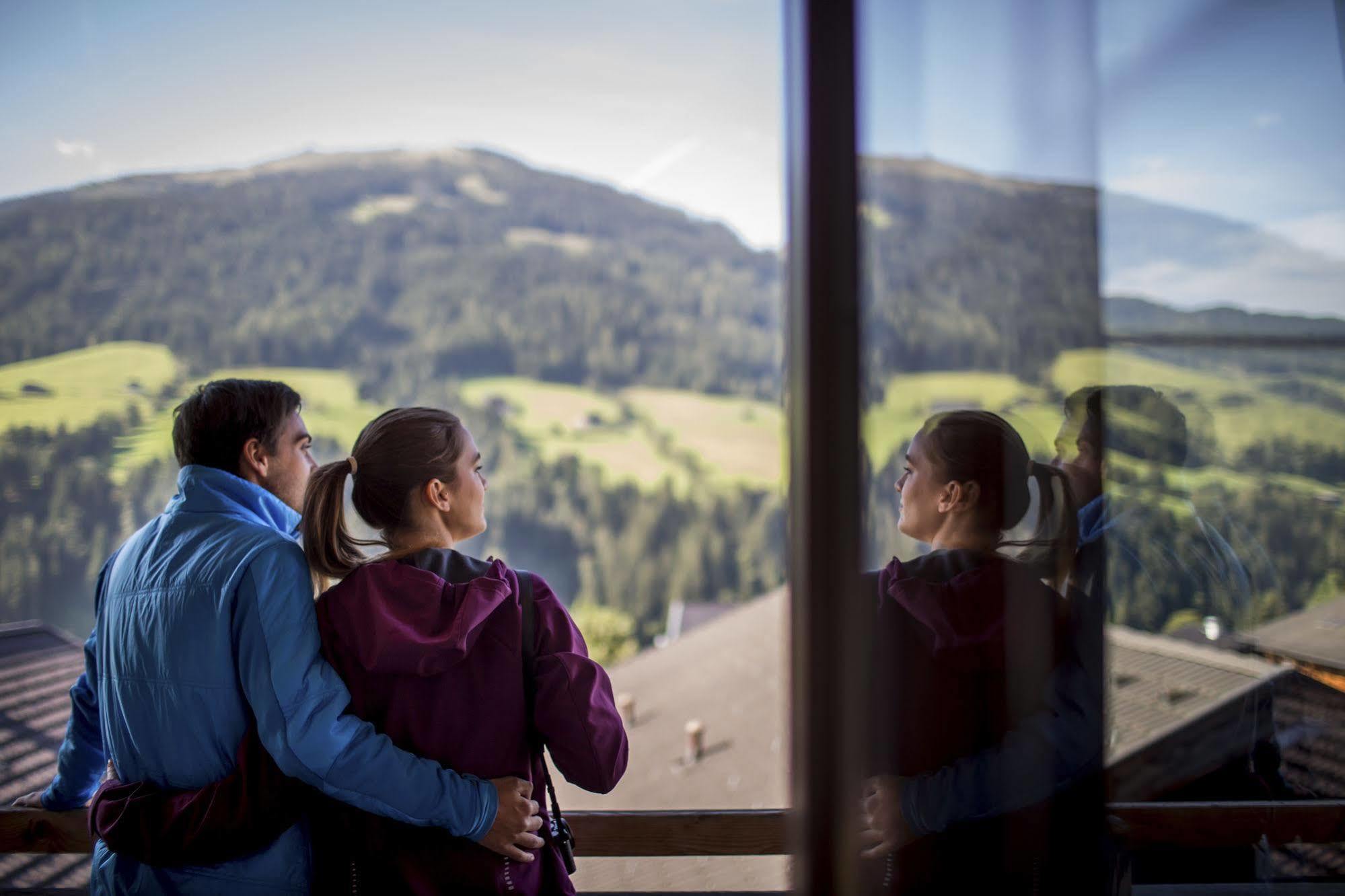Das Gaestehaus Schneider Am Dorfplatz Alpbach Exteriör bild