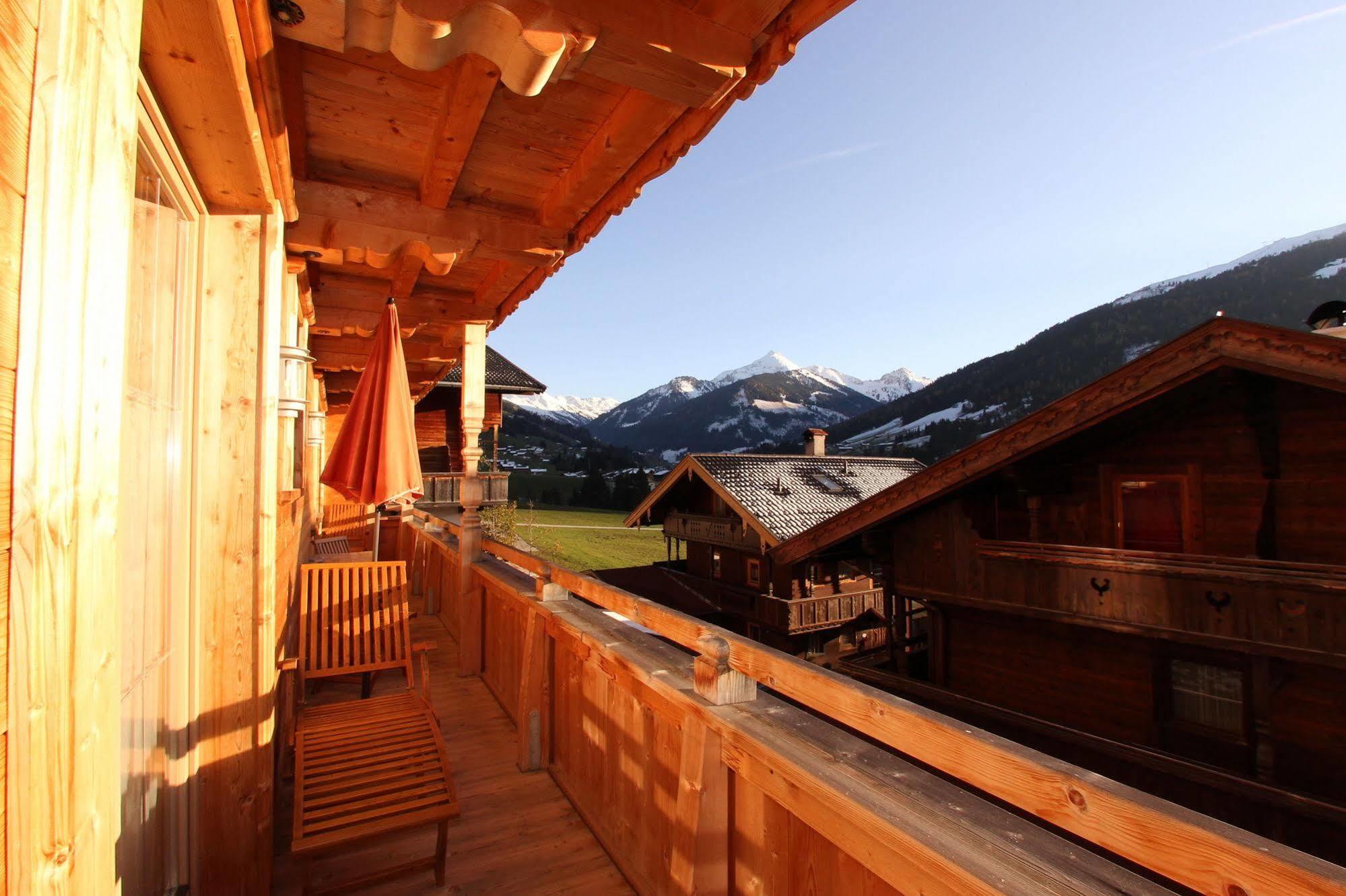 Das Gaestehaus Schneider Am Dorfplatz Alpbach Exteriör bild