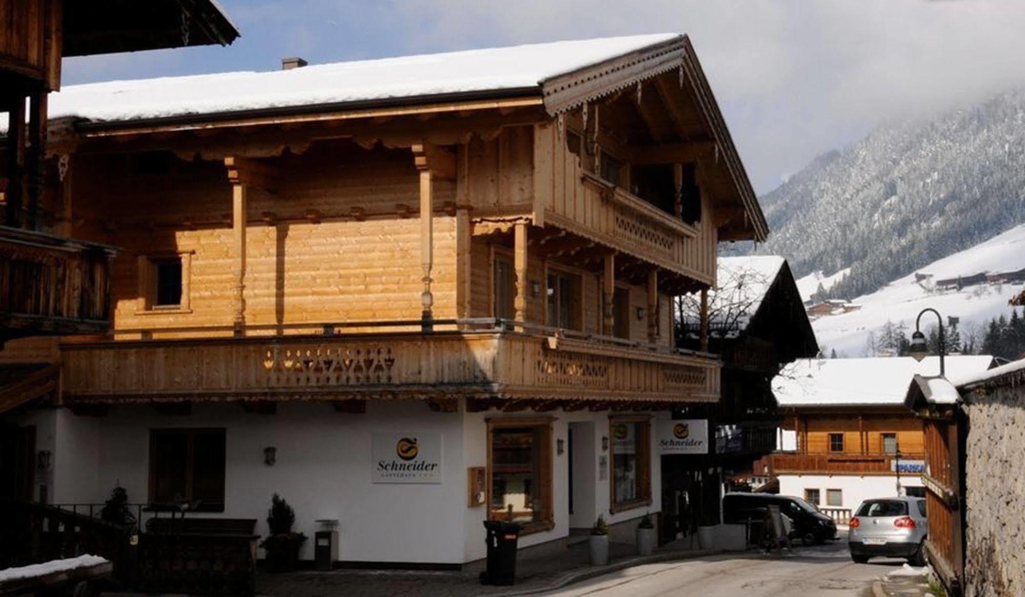 Das Gaestehaus Schneider Am Dorfplatz Alpbach Exteriör bild