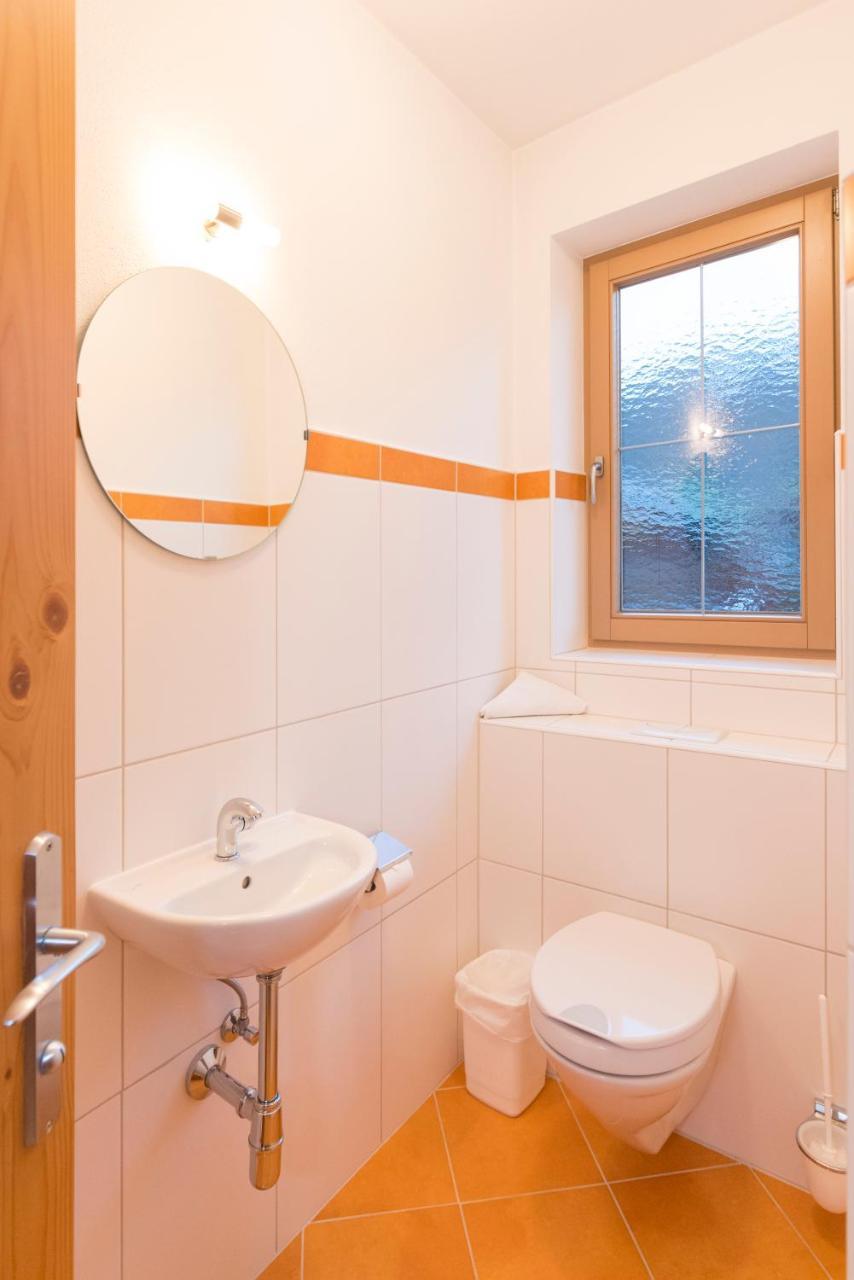 Das Gaestehaus Schneider Am Dorfplatz Alpbach Exteriör bild