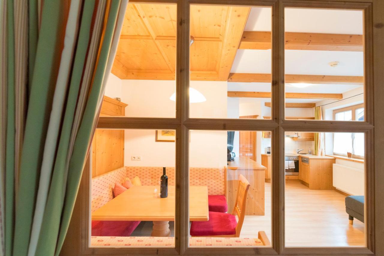 Das Gaestehaus Schneider Am Dorfplatz Alpbach Exteriör bild