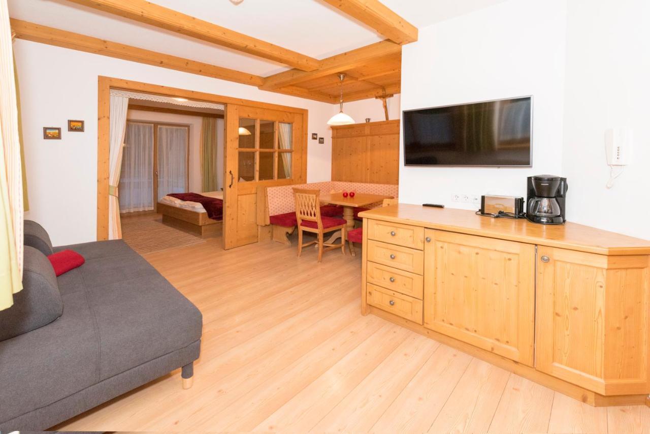 Das Gaestehaus Schneider Am Dorfplatz Alpbach Exteriör bild