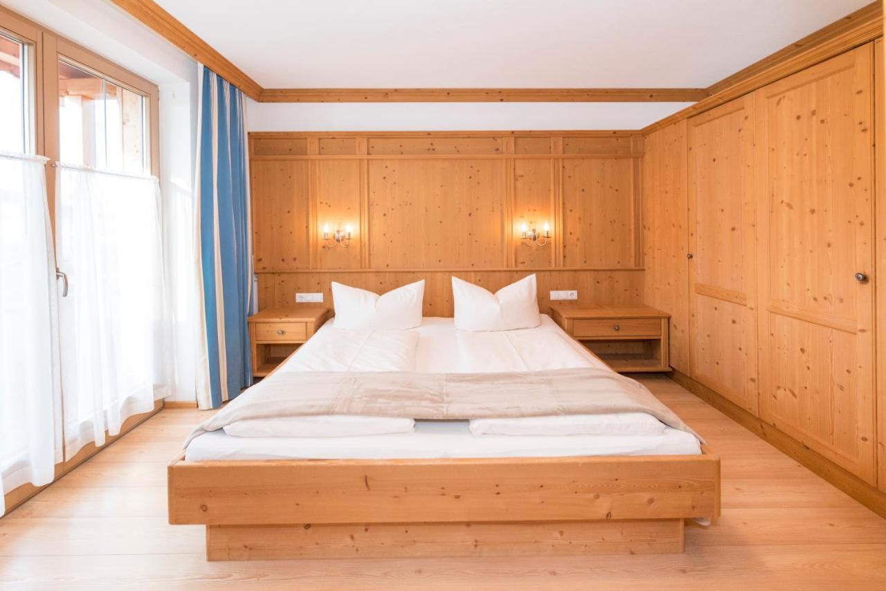 Das Gaestehaus Schneider Am Dorfplatz Alpbach Exteriör bild