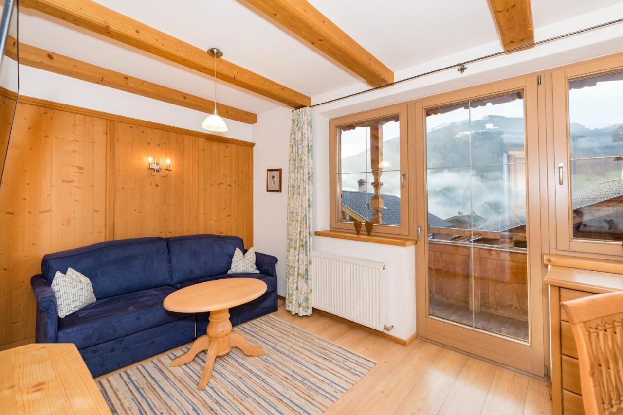 Das Gaestehaus Schneider Am Dorfplatz Alpbach Exteriör bild